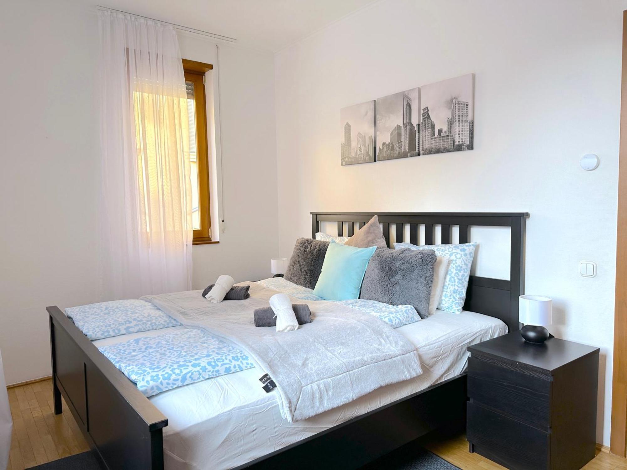 Spacious 3-bedroom With Balcony & Free Parking